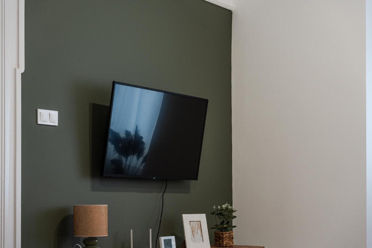 Volenter Lux Apartment Uno Бая Экстерьер фото